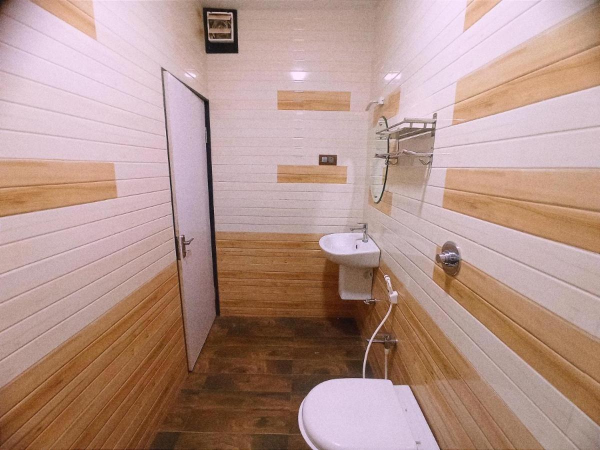 Dee Joy'S Beach Place Calangute Exterior photo